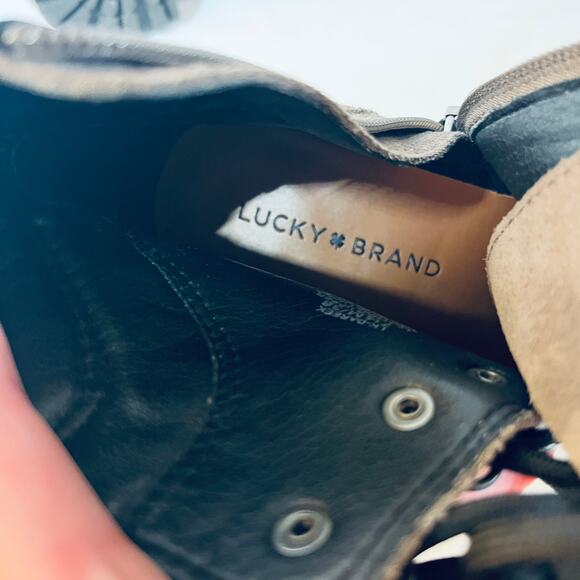 Lucky Brand Boots Dareek Taupe Suede Leather Lace Up Chunky Heel Combat 7.5M - Picture 5 of 7